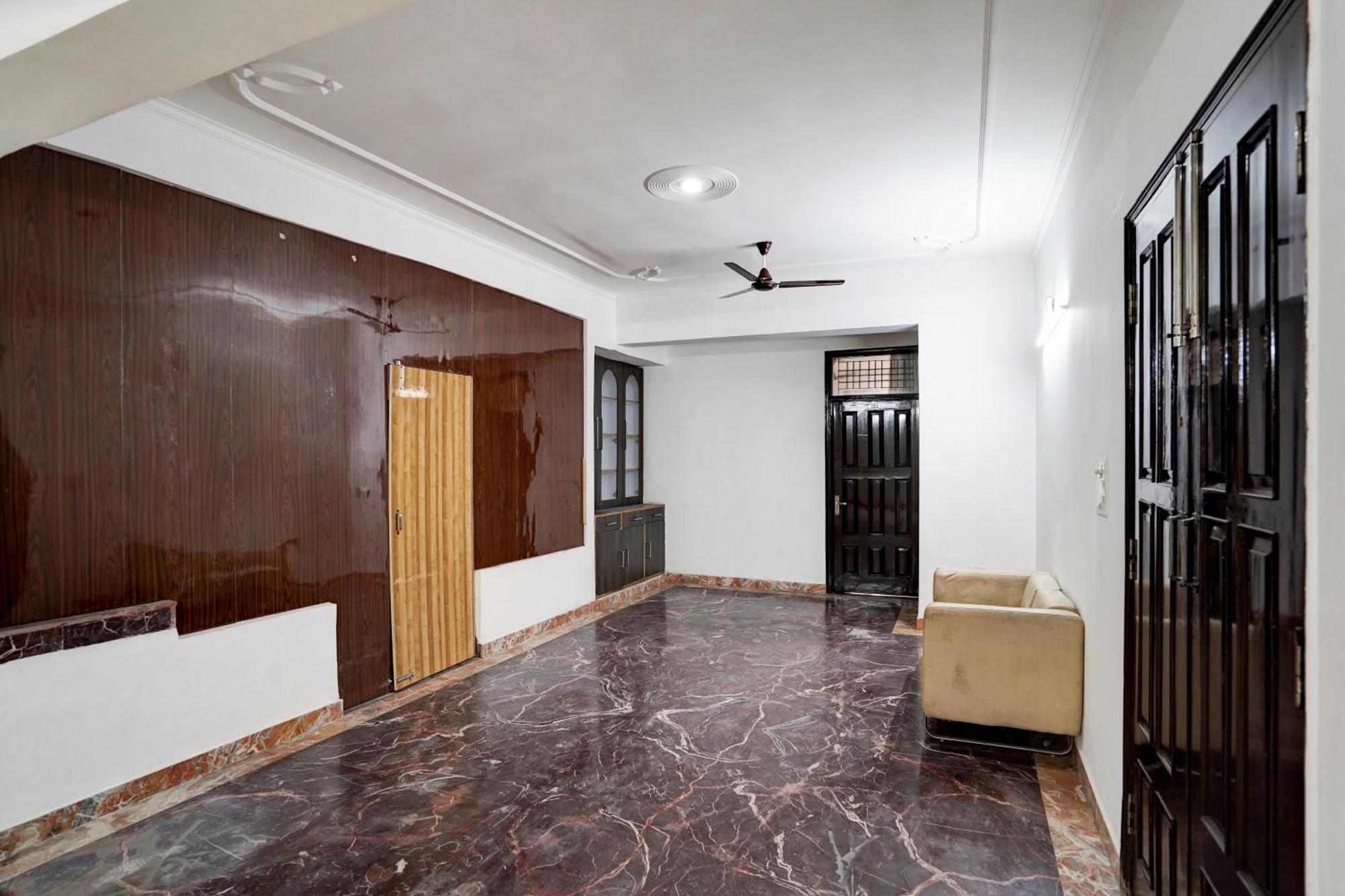 Hotel O Radisson Red Hotel & Restaurant Ghaziabad Exterior foto
